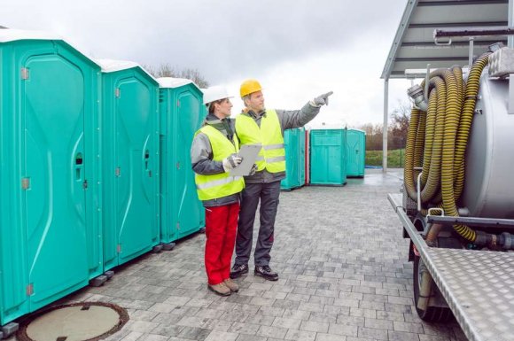 Professionnel pour la location de toilettes mobiles pour chantier de construction 