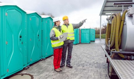 Professionnel pour la location de toilettes mobiles pour chantier de construction 